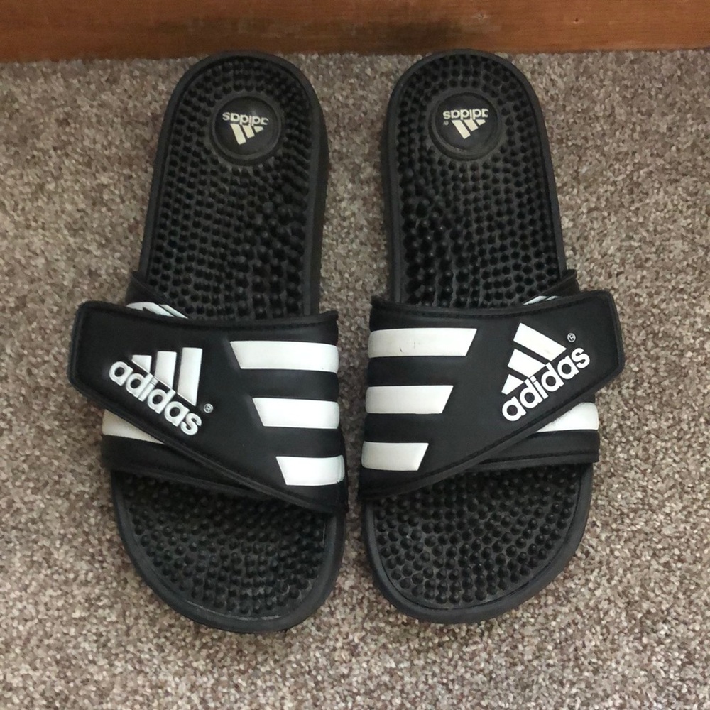 Women’s Adidas slides